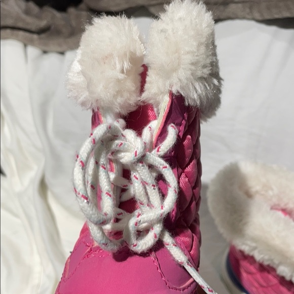 Carters 11 pink blue snow boots worn once - Picture 7 of 11